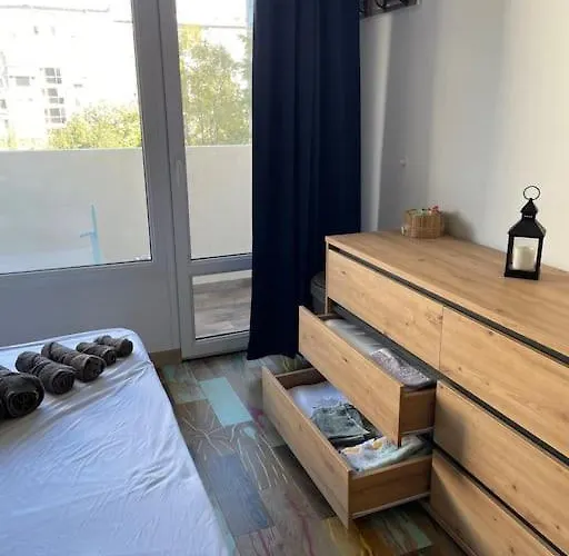 Sunny Seaside Retreat In * 布尔加斯