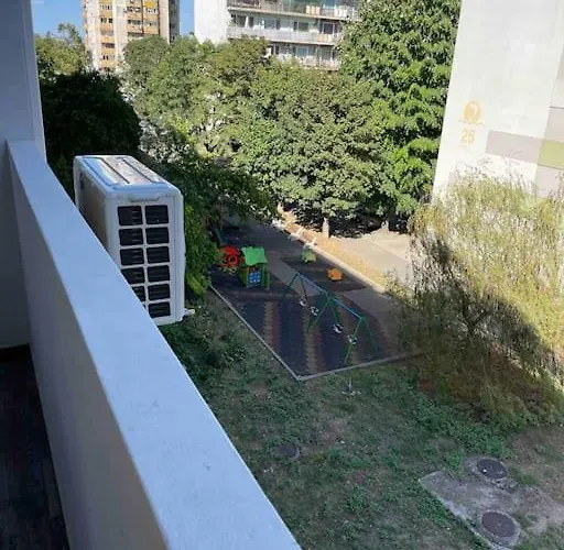 Sunny Seaside Retreat In * 布尔加斯